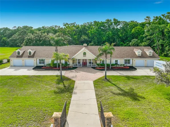2300 Pine Meadows Pl, Chuluota, FL 32766