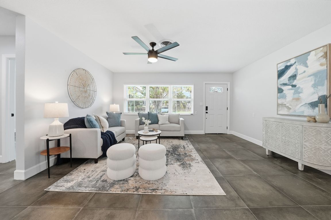 next background image