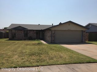 1212 Northridge Rd, Moore, OK 73160