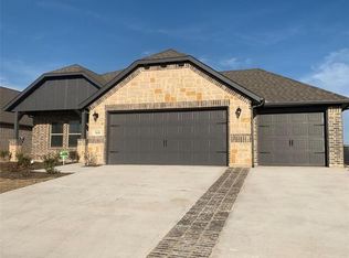 5618 Montana Dr, Midlothian, TX 76065