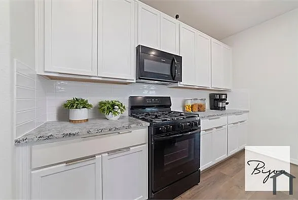 4712 Peony Green Dr — Photo 8