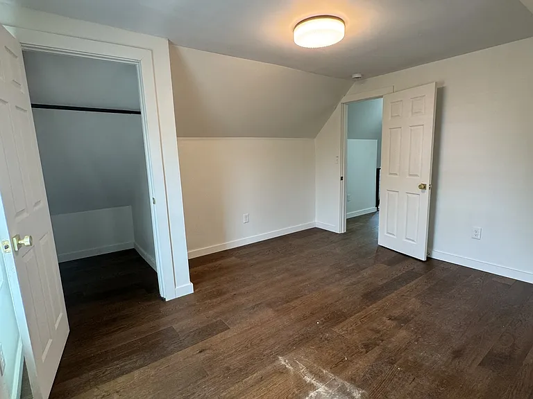 510 Winfield St — Photo 47