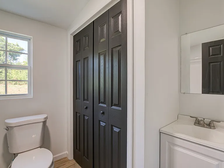1723 Westminster Dr — Photo 15