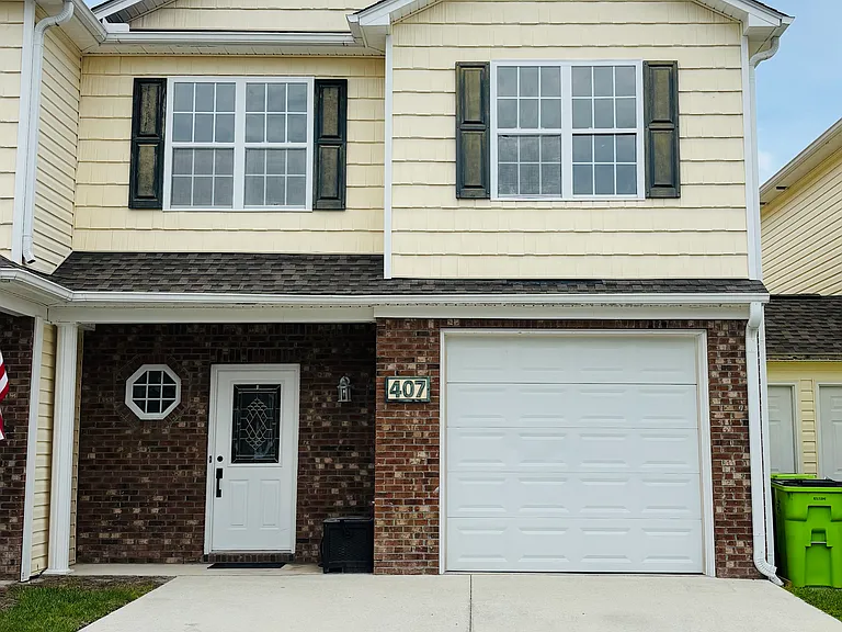 407 Triton Ln — Photo 1