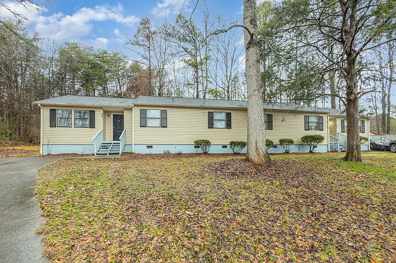 7201 Raj Ct