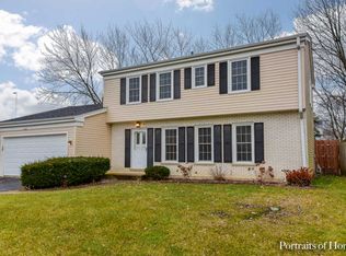 4162 Roslyn Rd, Downers Grove, IL 60515