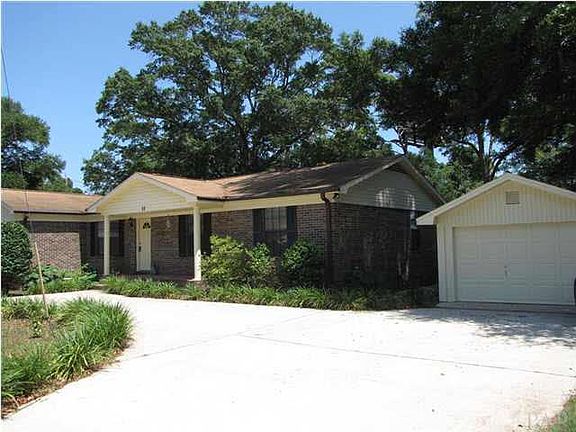 2nd image of 22 Horseshoe Ct