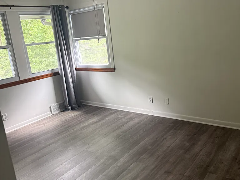 111 W Merle Ln — Photo 14
