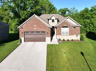 7902 Cultivator Ct, Louisville, KY 40291
