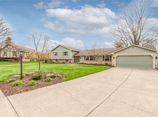 9043 Academy View Ct, Dayton, OH 45458