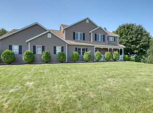 N102W17159 Bittersweet Trl, Germantown, WI 53022