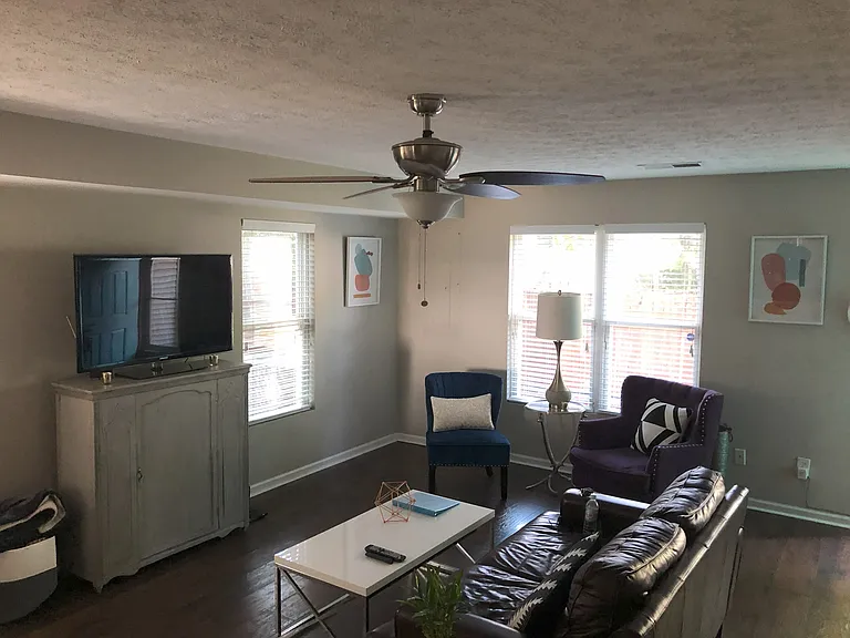 841 W Maxwell St — Photo 8
