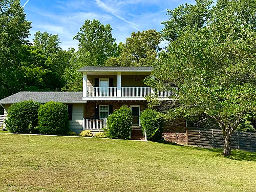 10117 Wolf Den Ln Photo 1