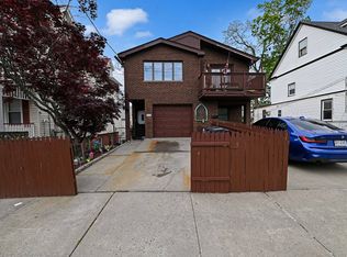 214 Fingerboard Rd, Staten Island, NY 10305