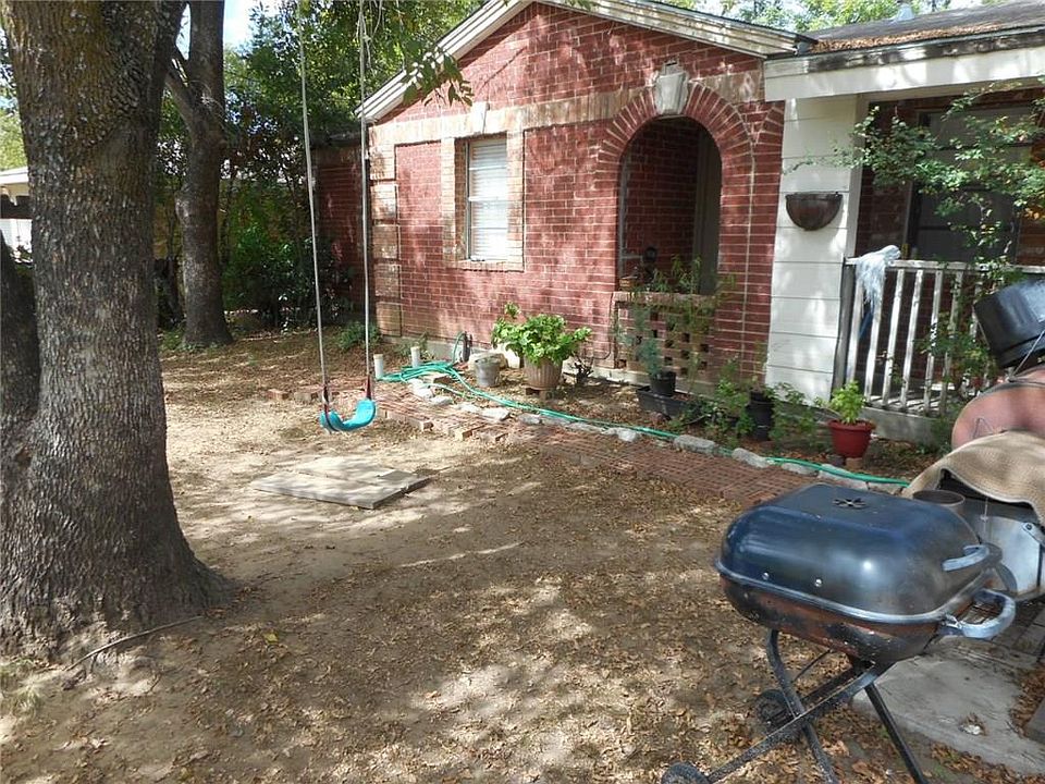 1st image of 11725 Red Bud Dr