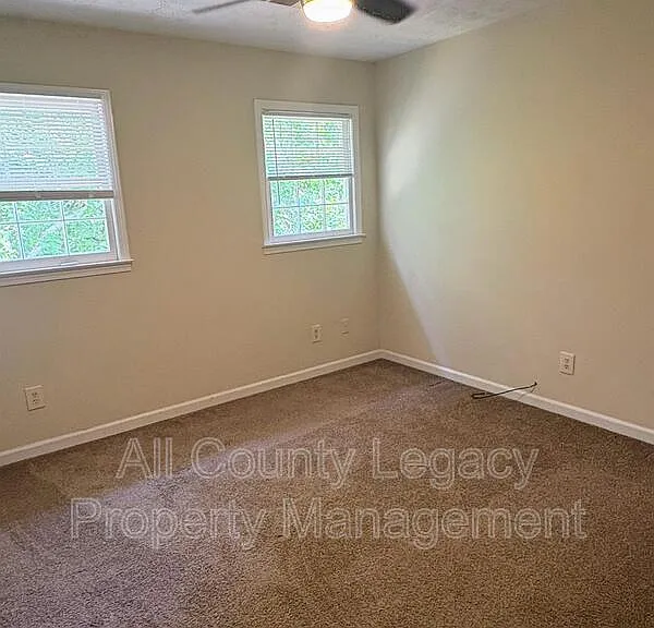 1224 Cone Cir — Photo 8