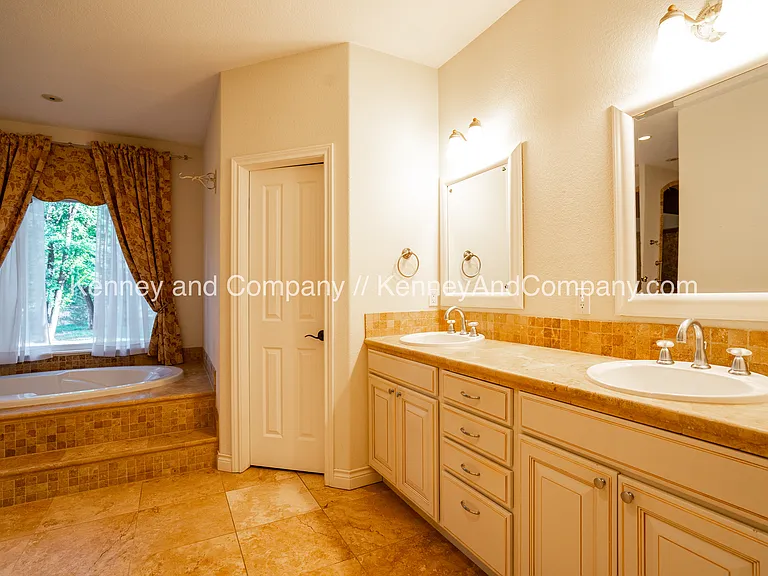 155 Indian Wells Ln — Photo 19