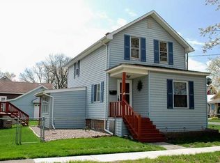 3 Chipman Pl, North Tonawanda, NY 14120