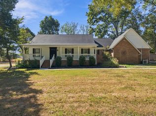 119 Autumn Ln, Tullahoma, TN 37388