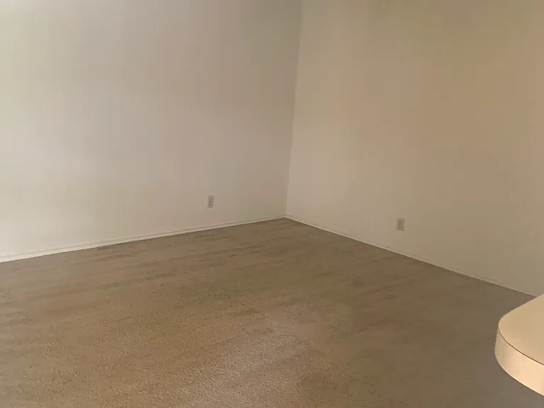 2612 Bolivar St — Photo 12