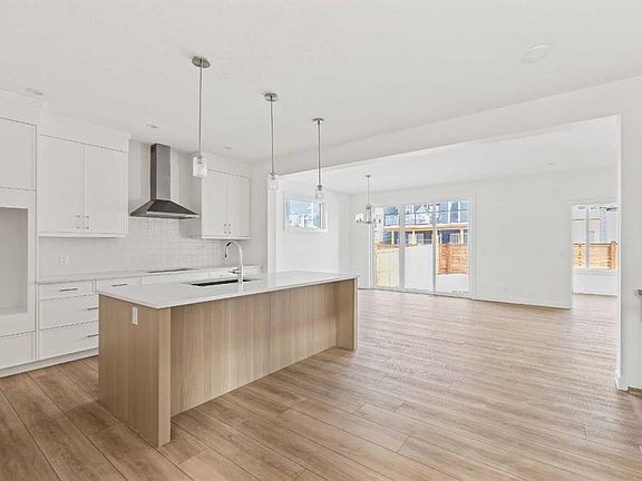 4th image of 486 W Lucas Way NW