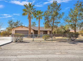 16302 Malahat Rd, Apple Valley, CA 92307