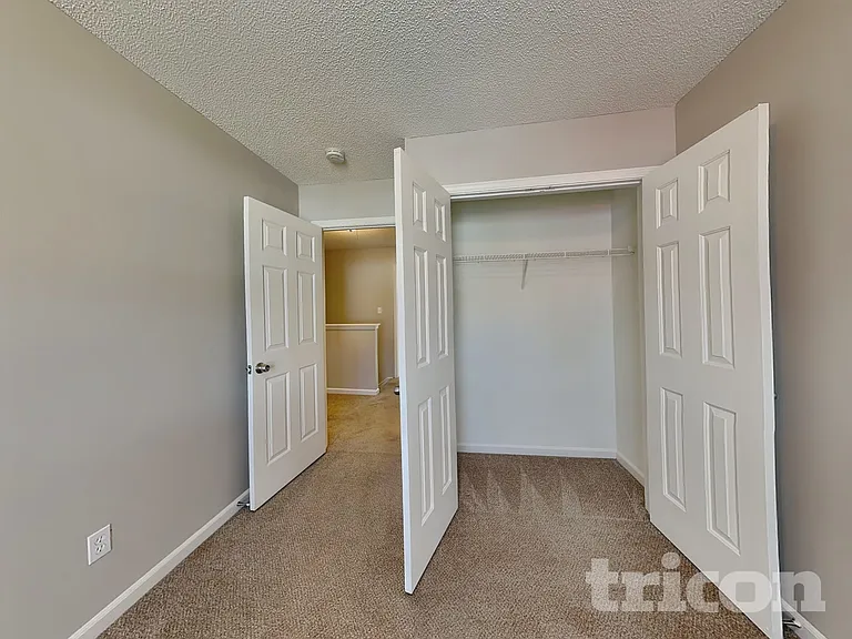 4932 Aldersbrook Dr — Photo 11