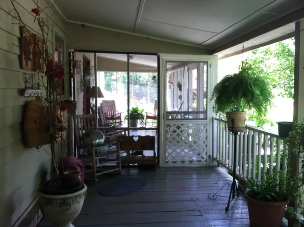 59 Buck Griffis Rd, Homerville, GA 31634
