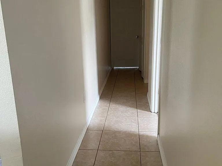 1412 Hathaway Ave — Photo 10