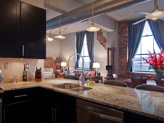 4th image of 1301 Market St APT 311