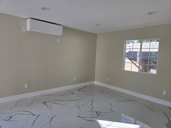 3rd image of 506B N Alexander St #B