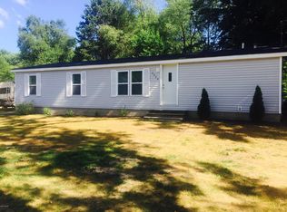 2224 W Giles Rd, Muskegon, MI 49445