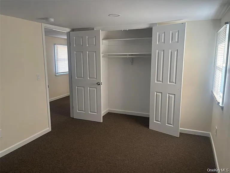 215 E Lakewood St — Photo 9
