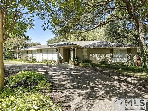 1st image of 6911 Baxtershire Dr