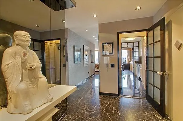 Sold by Ken Deutsch Real Estate | media 49