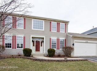 6536 Pine Hollow Rd, Carpentersville, IL 60110
