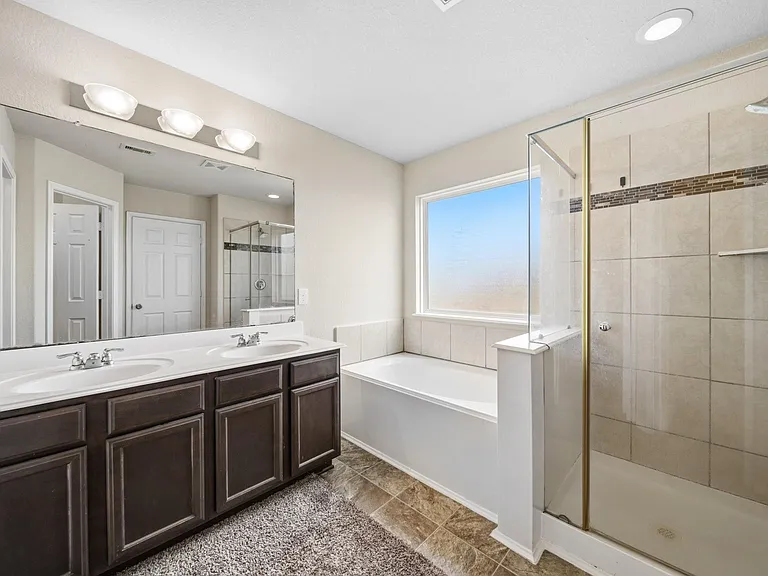 2415 Cloudy Bay Dr — Photo 16