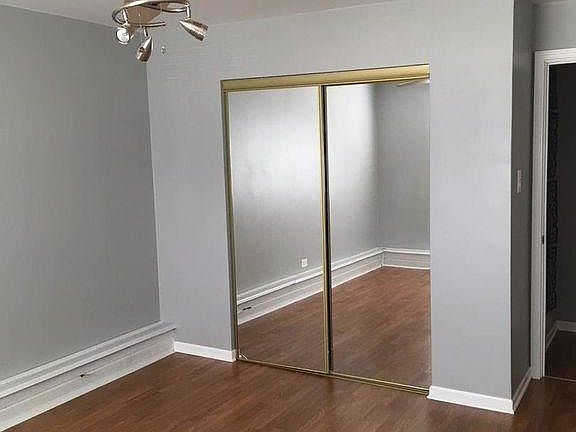 3rd image of 730 Dempster St APT Hg211