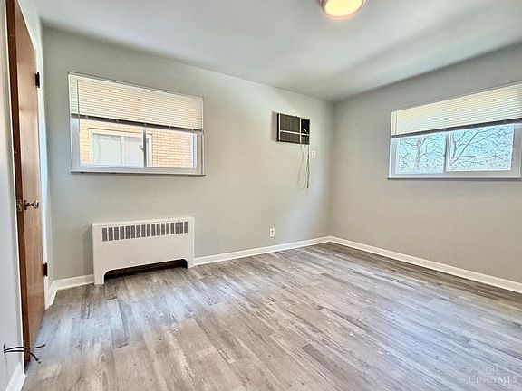 5th image of 4635 Glenway Ave