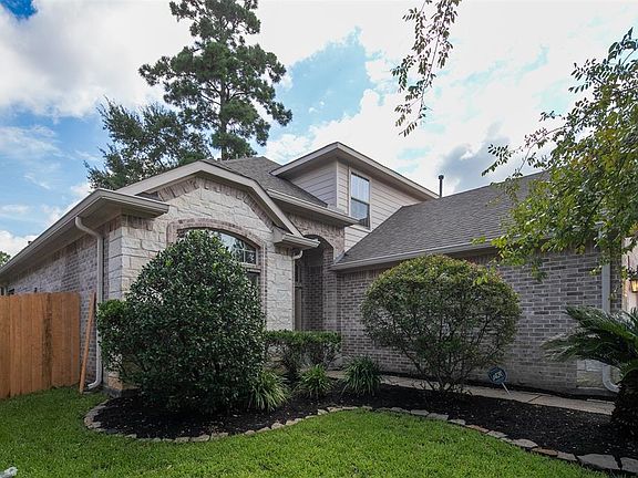 3rd image of 155 Magnolia Grove Ln