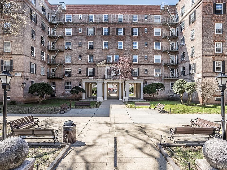 1st image of 55-23 31 Avenue #1
