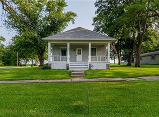202 E North Second St, La Place, IL