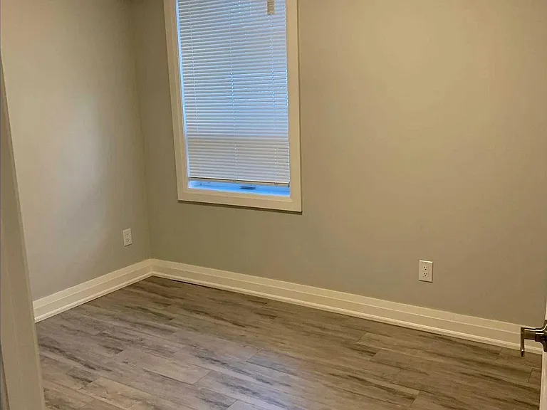 31 Alma Ave #1 — Photo 8