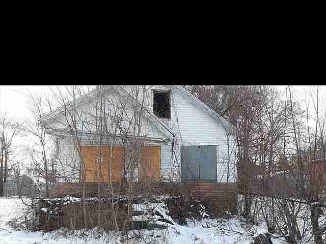 17905 Mitchell
