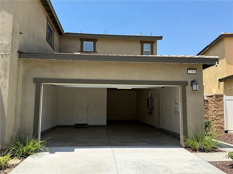 2755 Arches Ct — Photo 3