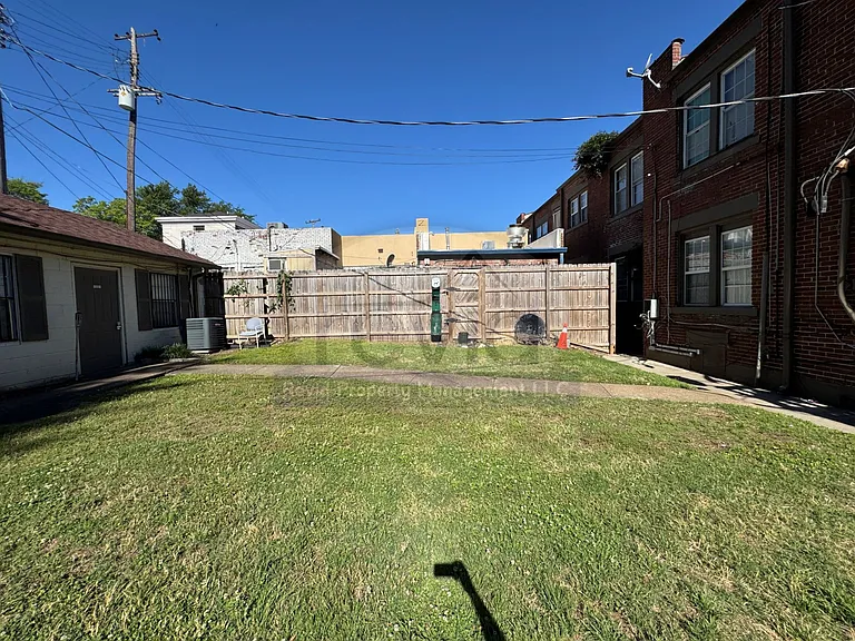 1353 Vance Ave — Photo 7