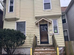 2469 E 74th St, Chicago, IL 60649