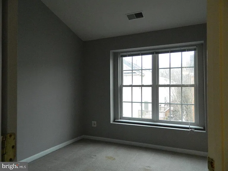 7574 Great Swan Ct — Photo 16