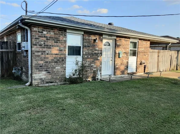 1221 East Dr, Westwego, LA 70094