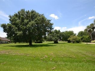 4015 Wentworth Dr, Weston Lakes, TX 77441